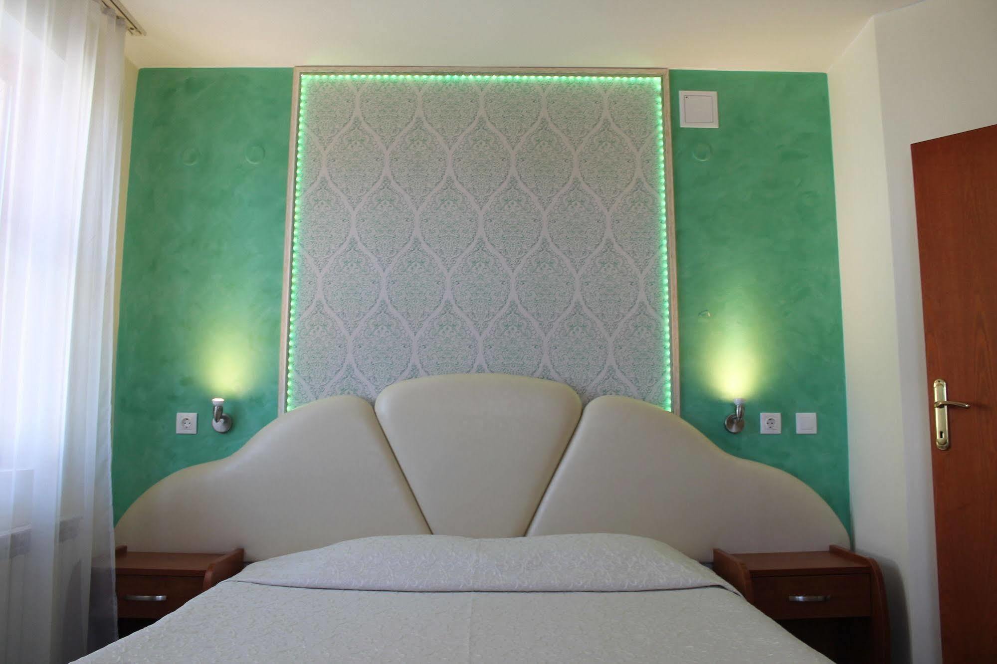 Elegant Hotel Банско Экстерьер фото
