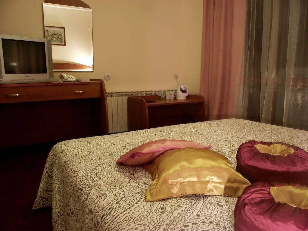 Elegant Hotel Банско Экстерьер фото